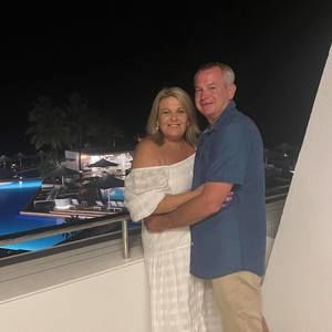 Meet your Posher, Sharon